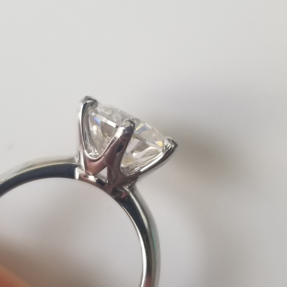 The Solitaire Ring (5 US) 925 Sterling Silver - Picture 5 of 14